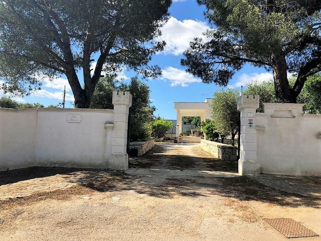 Le Stanze Di Casa Polinisso Hostal Carovigno Exterior foto